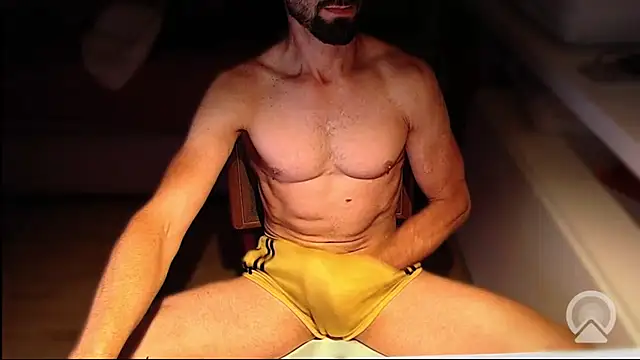 Snapshot of Professor__Discreto chatting on 07.19.26 Professor Discreto online show from 07.19.26
