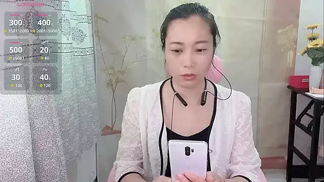 Snapshot of Lingling-Baby520 chatting on 04.12.26 Lingling-Baby520 online show from 04.12.26