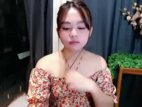 Snapshot of lustfullakim chatting on 04.19.26 lustfullakim online show from 04.19.26