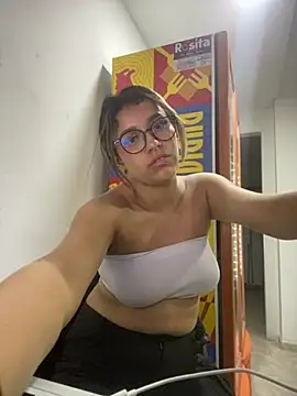 liahot69 online show from 05.18.26