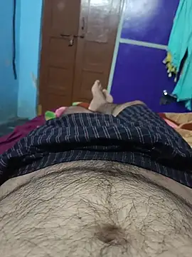 bearslove143 online show from 11.25.25