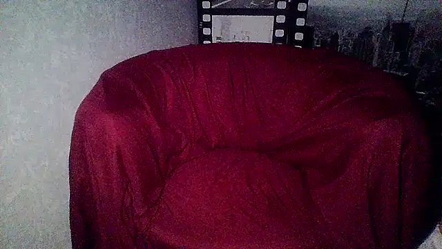 Snapshot of salentinasexy chatting on 04.24.26 salentinasexy online show from 04.24.26