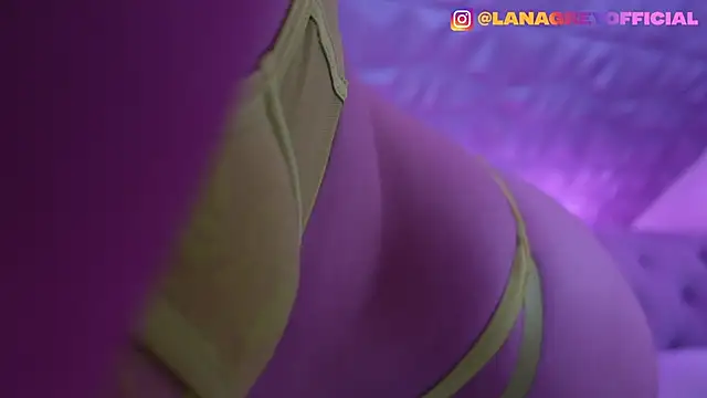 Snapshot of Lana-Grey chatting on 11.27.25 Lana-Grey online show from 11.27.25