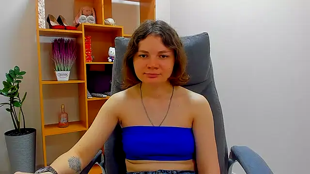 Snapshot of Stella-Maers chatting on 05.13.26 Stella-Maers online show from 05.13.26