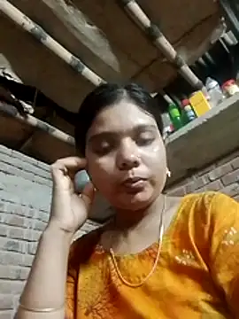 Snapshot of Lema-00 chatting on 10.31.25 Lema-00 online show from 10.31.25