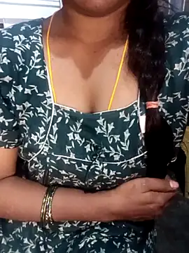 Snapshot of Sana-telugu1 chatting on 11.11.25 Sana-telugu1 online show from 11.11.25