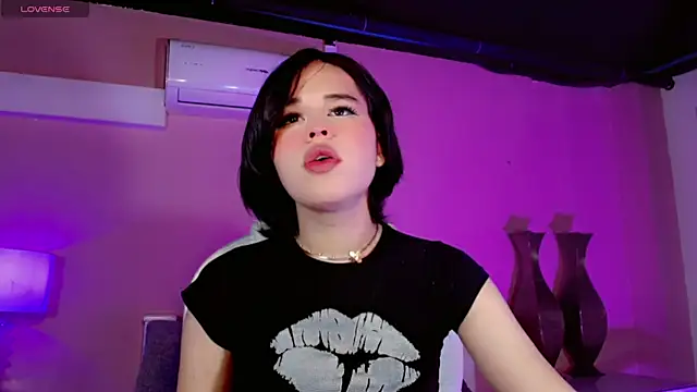 ClaudiaSophia online show from 12.03.25