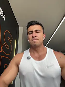 Snapshot of Chris_Clarck chatting on 02.10.26 Chris Clarck online show from 02.10.26