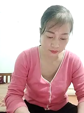 Kiuwi-omao online show from 11.05.25