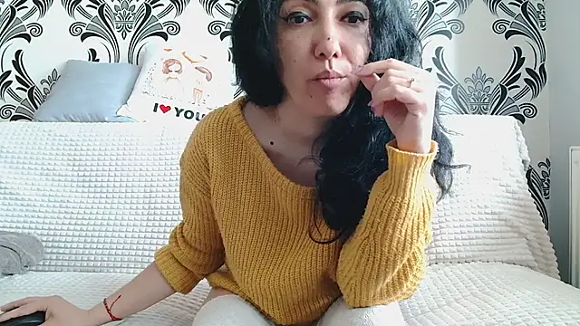 CharmingPearl online show from 04.14.26