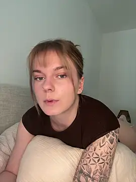 Snapshot of LisaFreierxx chatting on 05.22.26 LisaFreierxx online show from 05.22.26