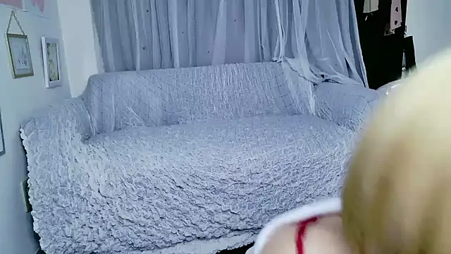 Snapshot of yuria_75075000 chatting on 11.10.25 yuria 75075000 online show from 11.10.25