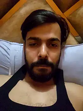 Snapshot of loveart007 chatting on 11.25.25 loveart007 online show from 11.25.25