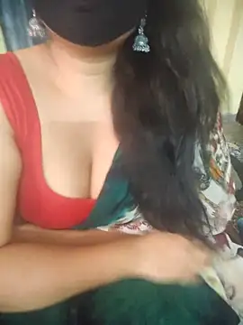 Snapshot of mouni499 chatting on 04.23.26 mouni499 online show from 04.23.26