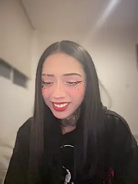 Snapshot of JIORYOvO chatting on 01.19.26 JIORYOvO online show from 01.19.26