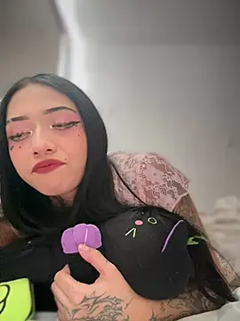 Snapshot of JIORYOvO chatting on 02.21.26 JIORYOvO online show from 02.21.26