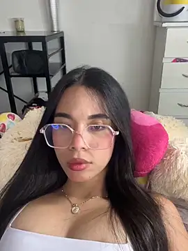 Milleradhara24 online show from 04.18.26