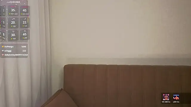 Snapshot of Violet_Johnsonn chatting on 04.03.26 Violet Johnsonn online show from 04.03.26