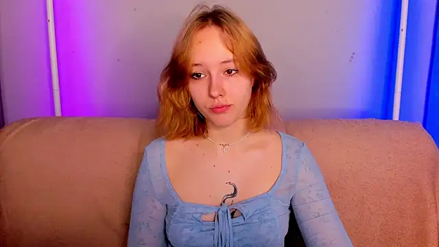 Snapshot of RikkiChoco chatting on 06.02.26 RikkiChoco online show from 06.02.26