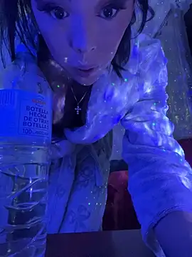 jamillydcastro online show from 11.28.25