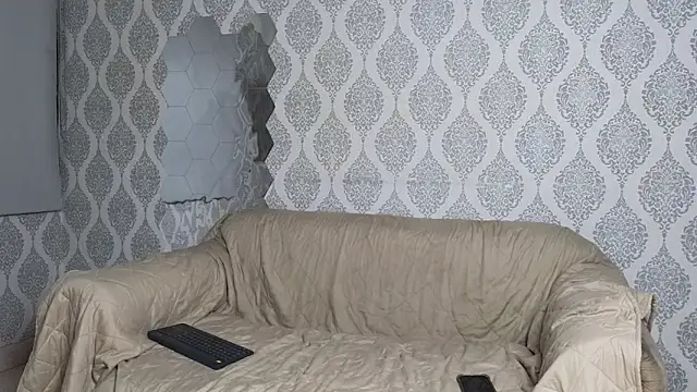 Boy savoy online show from 12.04.25