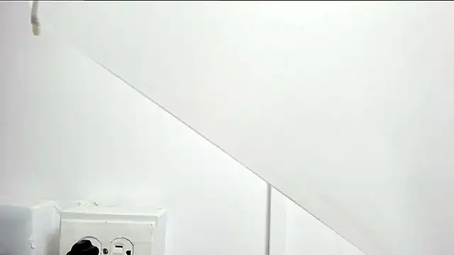 kendra london online show from 02.28.26