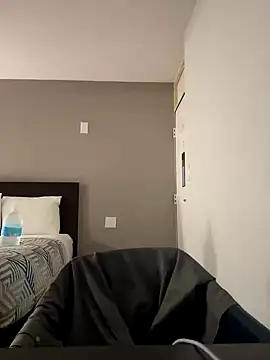 Snapshot of kittymia471 chatting on 11.08.25 kittymia471 online show from 11.08.25