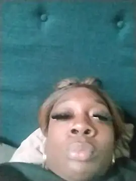 BiancaClarkson online show from 11.11.25