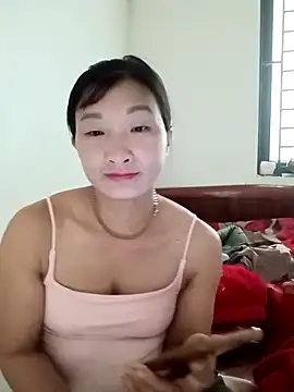 Snapshot of wees-lind chatting on 12.02.25 wees-lind online show from 12.02.25