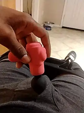 Snapshot of m8je chatting on 11.14.25 m8je online show from 11.14.25