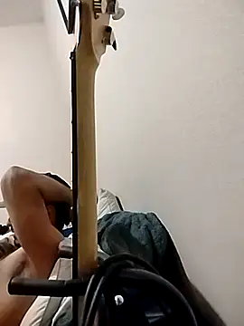 Snapshot of m8je chatting on 11.15.25 m8je online show from 11.15.25