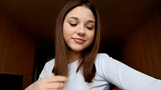 Snapshot of CorinneNewbert chatting on 11.15.25 CorinneNewbert online show from 11.15.25