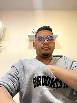 Dante Valcur online show from 11.03.25