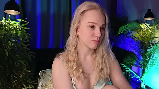 Snapshot of jeancolexx chatting on 11.03.25 jeancolexx online show from 11.03.25