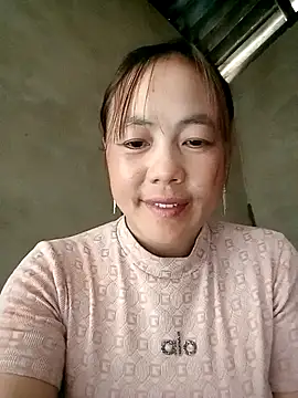 Snapshot of Sara_pusyy chatting on 04.21.26 Sara pusyy online show from 04.21.26