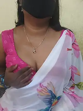 Snapshot of hyd_couple7878 chatting on 07.17.26 hyd couple7878 online show from 07.17.26