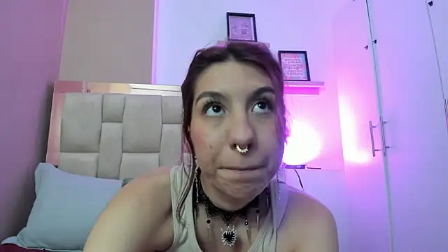 zoe-moreau online show from 12.19.25