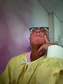 Snapshot of Angel-LinaX chatting on 01.12.26 Angel-LinaX online show from 01.12.26