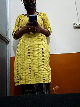 Snapshot of Soni_baby8 chatting on 11.16.25 Soni baby8 online show from 11.16.25