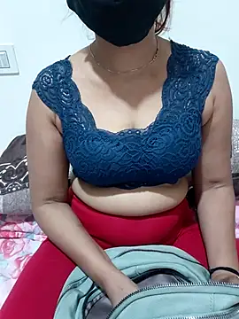 Aarti909090 online show from 04.04.26