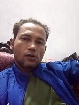 Snapshot of Najirhossain72 chatting on 12.18.25 Najirhossain72 online show from 12.18.25