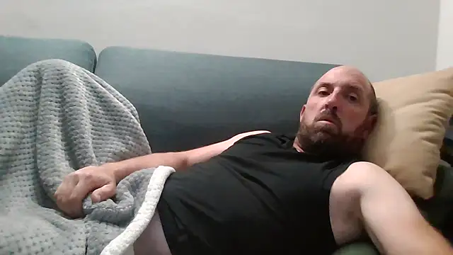 Snapshot of luca_beech88 chatting on 05.13.26 luca beech88 online show from 05.13.26