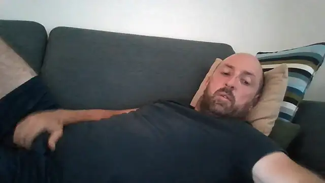Snapshot of luca_beech88 chatting on 06.20.26 luca beech88 online show from 06.20.26