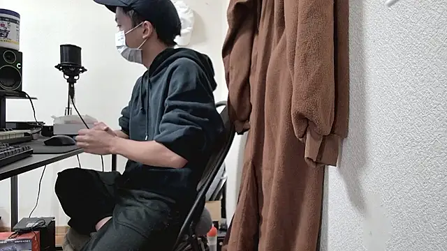 Snapshot of RYUTA_9911 chatting on 11.05.25 RYUTA 9911 online show from 11.05.25