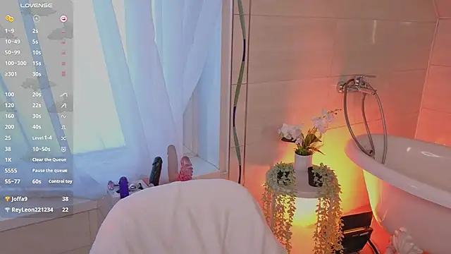 WICKEDEMBER online show from 02.03.26