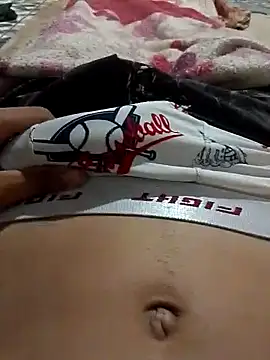 Snapshot of magro248 chatting on 11.03.25 magro248 online show from 11.03.25