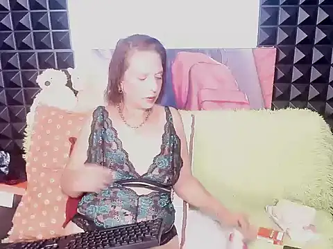 Hot queen57 online show from 11.07.25