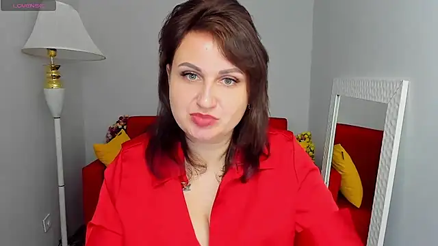 Snapshot of Helen_Rossi chatting on 11.17.25 Helen Rossi online show from 11.17.25