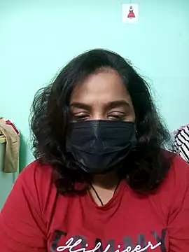 Snapshot of Madhumitha99 chatting on 11.28.25 Madhumitha99 online show from 11.28.25