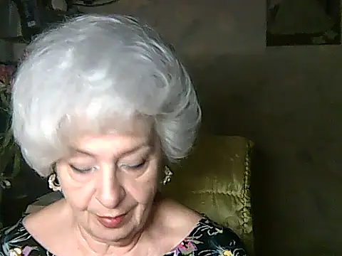 Snapshot of ValeriaKroww chatting on 06.04.26 ValeriaKroww online show from 06.04.26